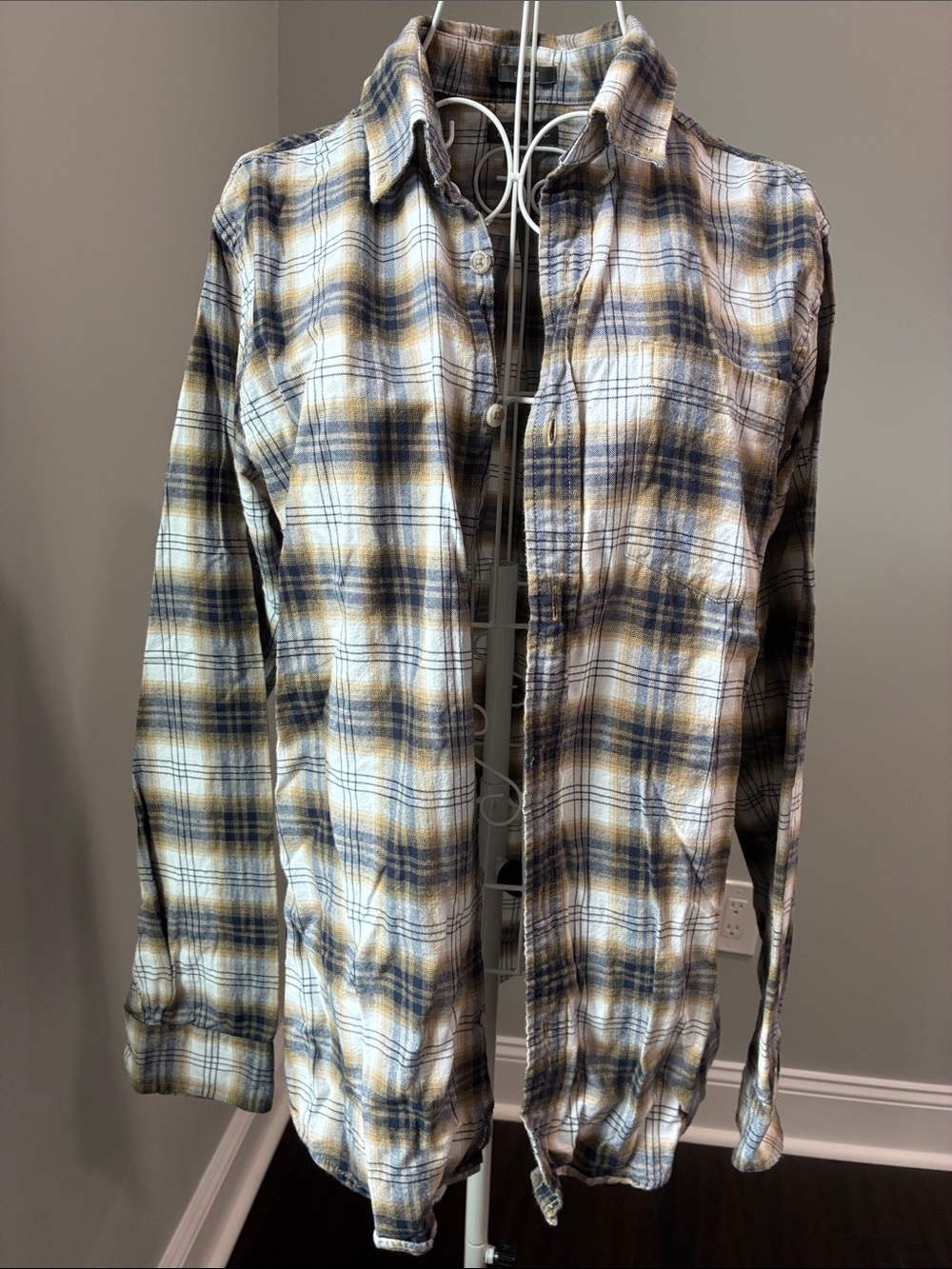 Eddie Bauer Plaid Button-Down Shirt in Blue & Tan